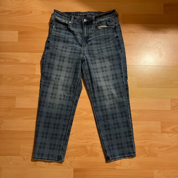 American Eagle Mom Straight Jean - Picture 2 of 6